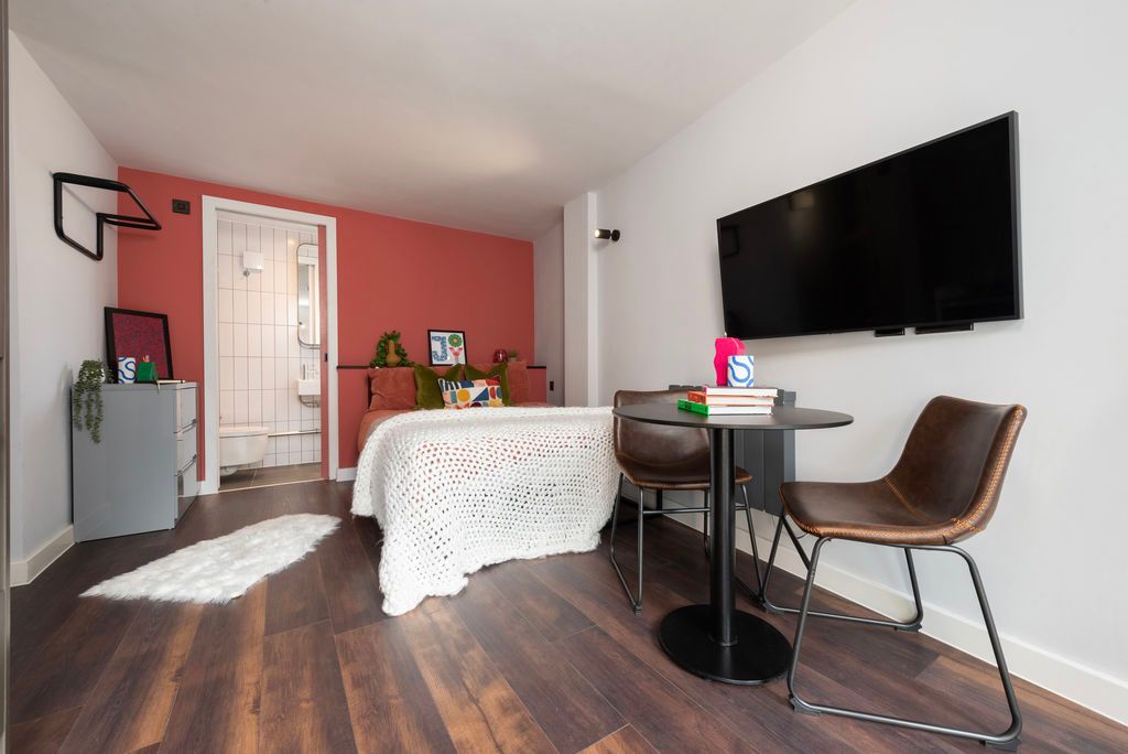 Property photo 1 of 5 Living Area