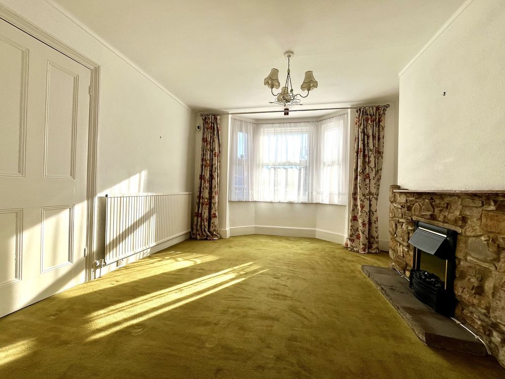 Property photo 2 of 13 Not Specified