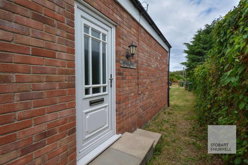 Property photo 2 of 8 Entrance