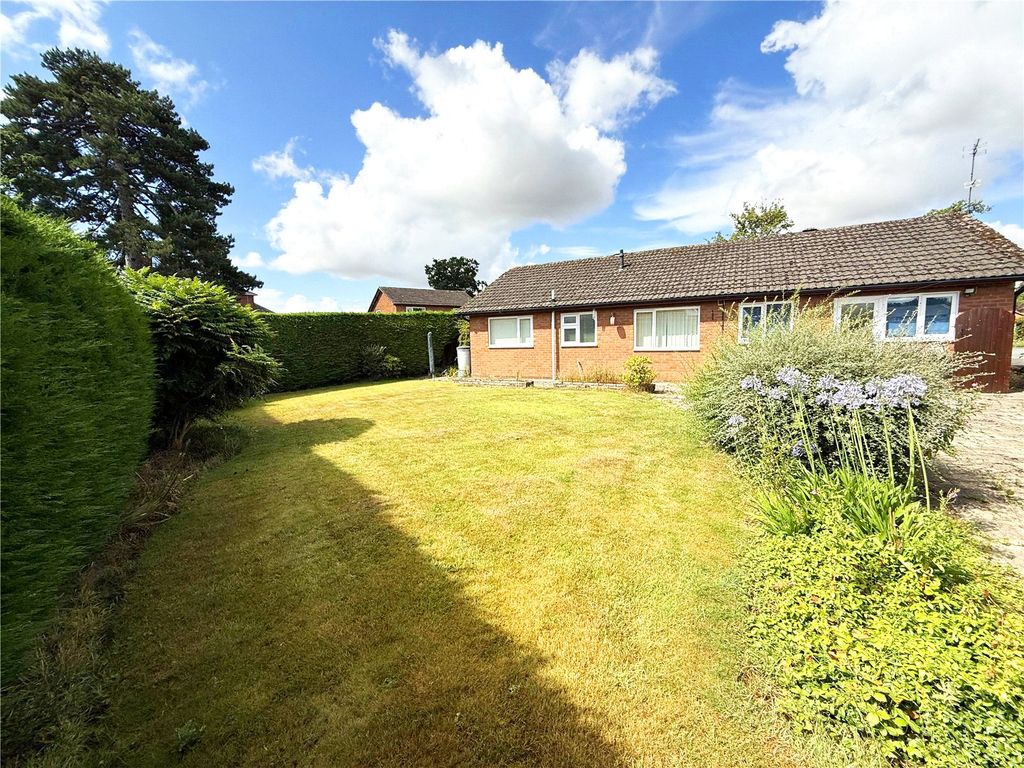 Property photo 2 of 19 Picture No. 32