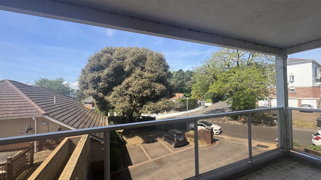 Property photo 3 of 17 Balcony