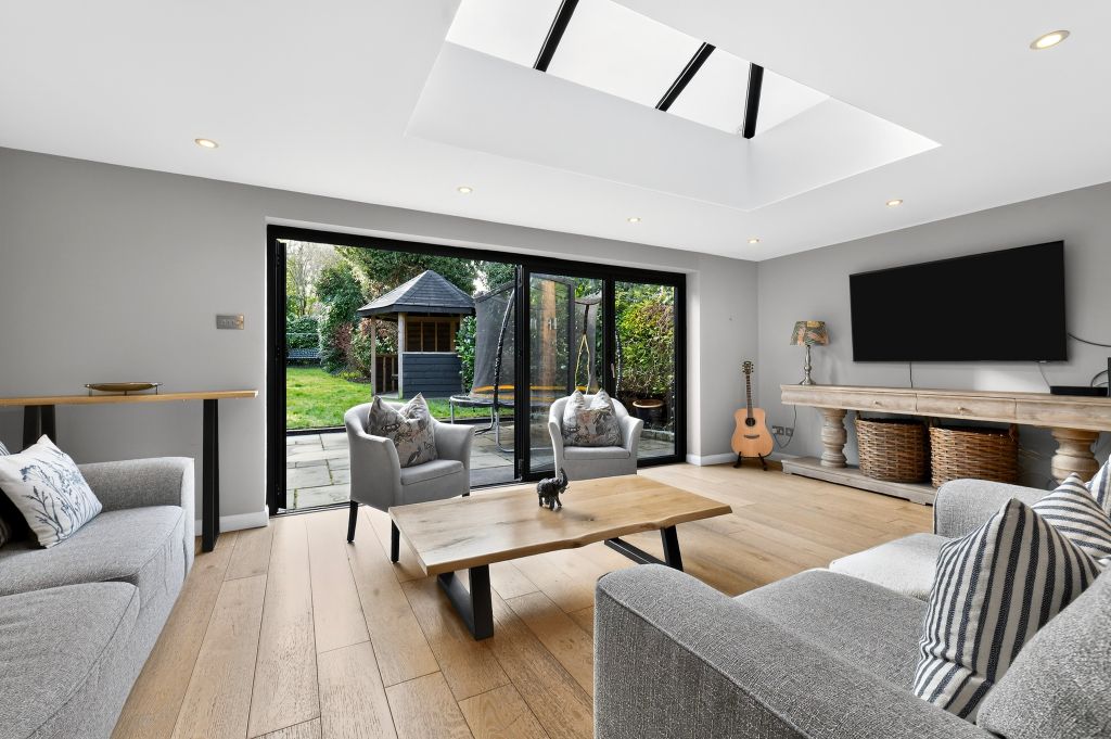 Property photo 3 of 20