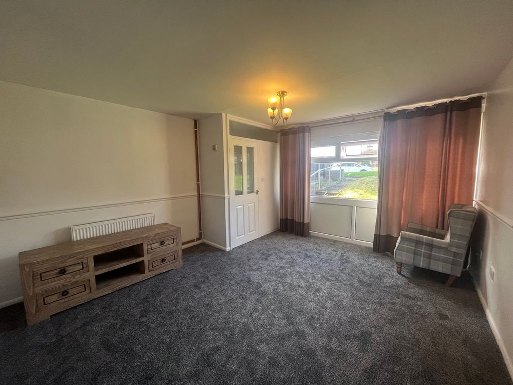 Property photo 3 of 11 Image