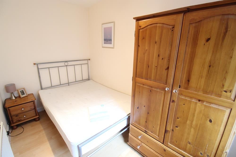 Property photo 3 of 6 Bedroom