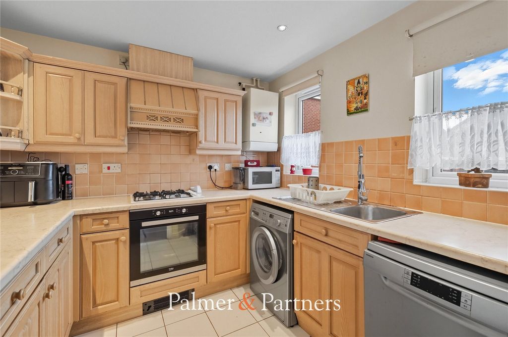 Property photo 3 of 24 Picture No. 12