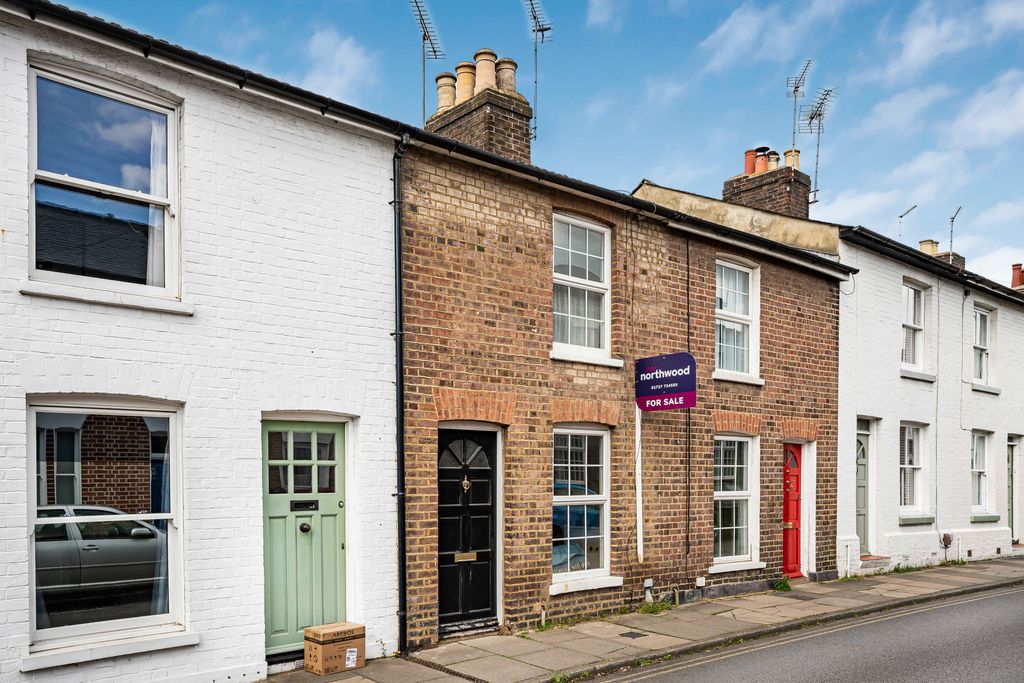 Property photo 1 of 18