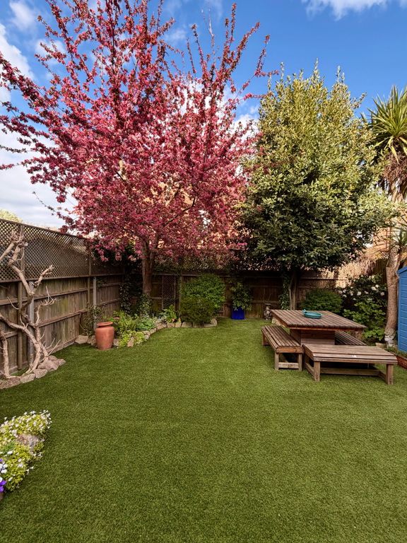 Property photo 3 of 17