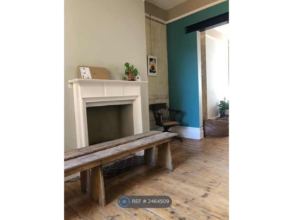 Property photo 3 of 28