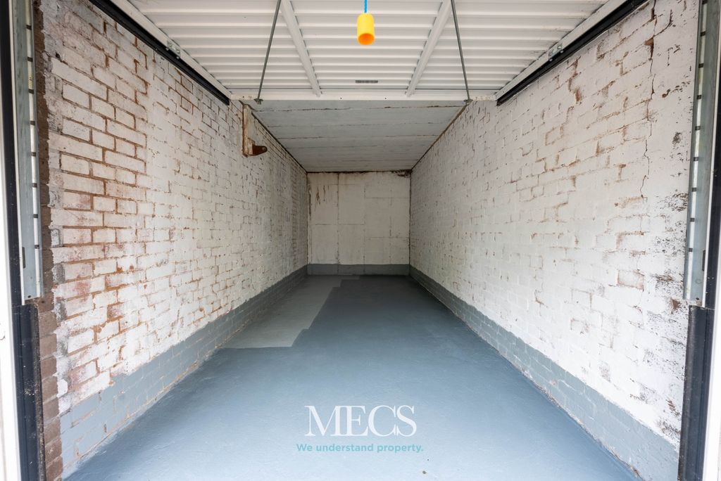 Property photo 3 of 4 4611382