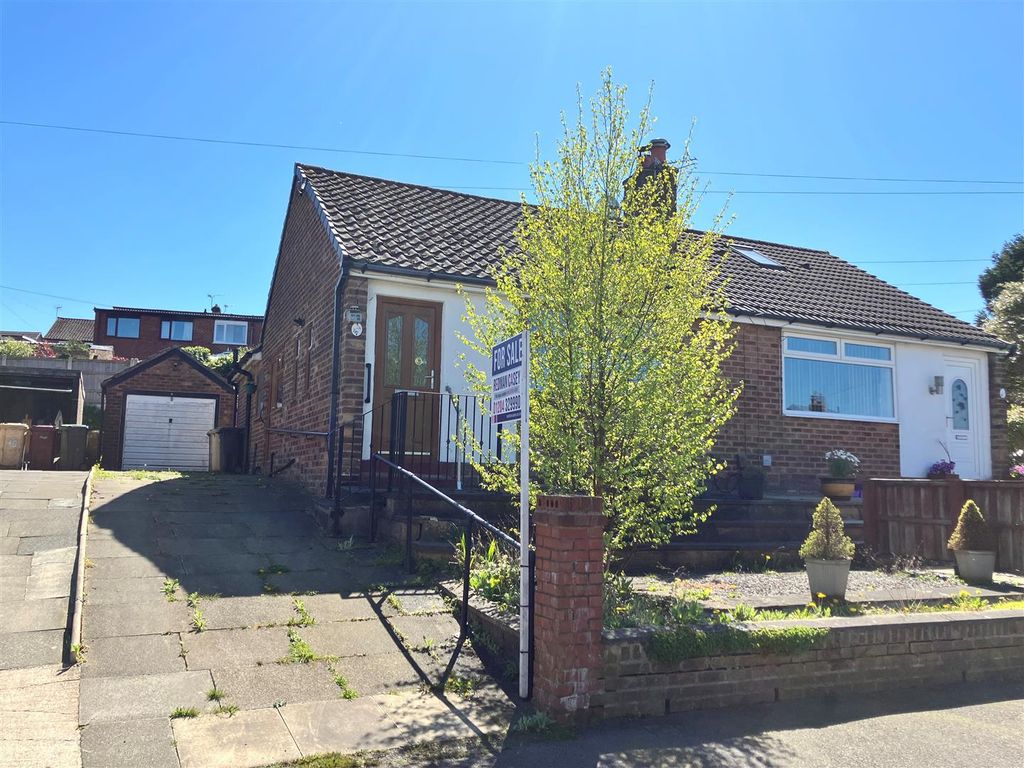Property photo 1 of 11 28 Bramhall New 3.Jpg