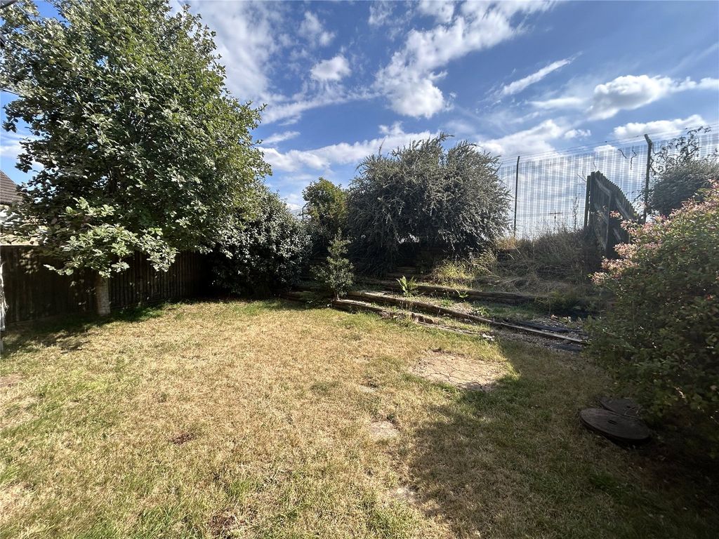 Property photo 2 of 11 Picture No. 16