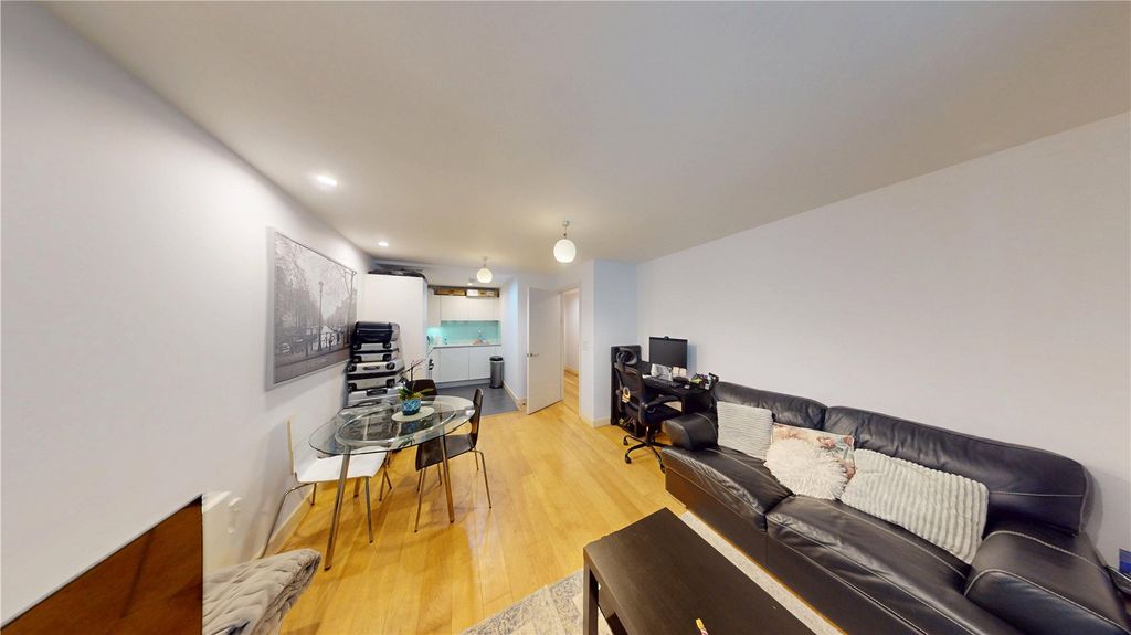 Property photo 2 of 6 Picture No. 08