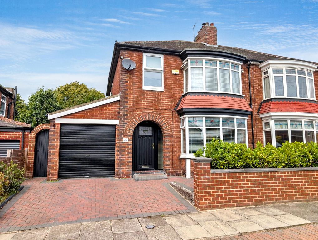 Property photo 1 of 24