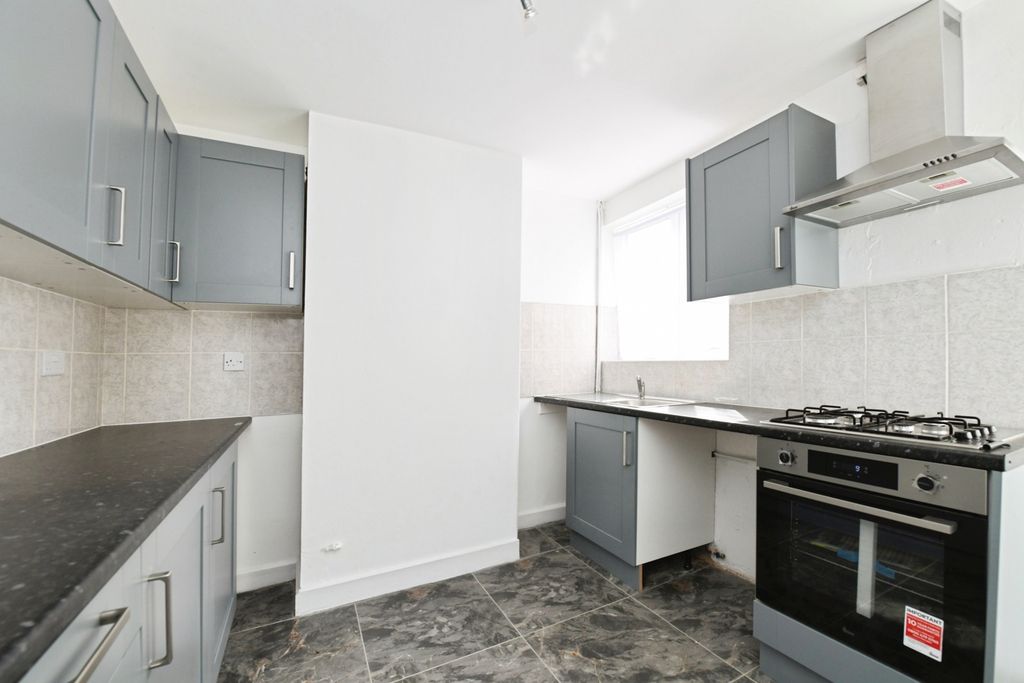 Property photo 2 of 12 Pbox-Img.Jpg