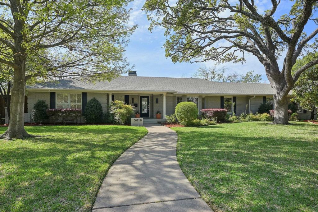 Property photo 1 of 28