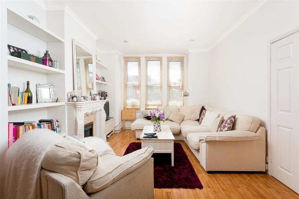 Property photo 2 of 7