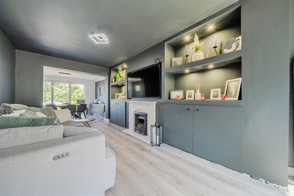 Property photo 1 of 23 1-6A708Cf44172A-1499491-12-6A706A2933Db9-1.Jpg