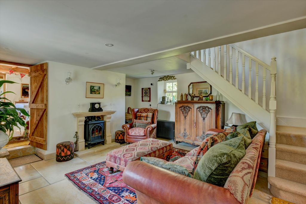 Property photo 3 of 26 Image