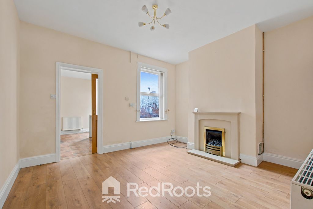 Property photo 2 of 24 5276763