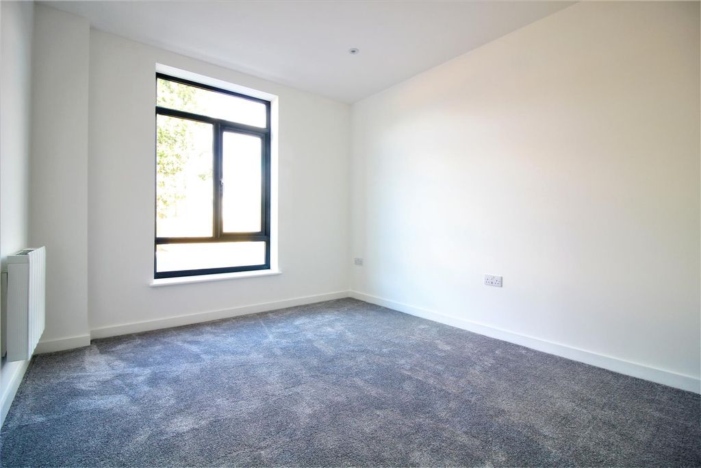 Property photo 2 of 3