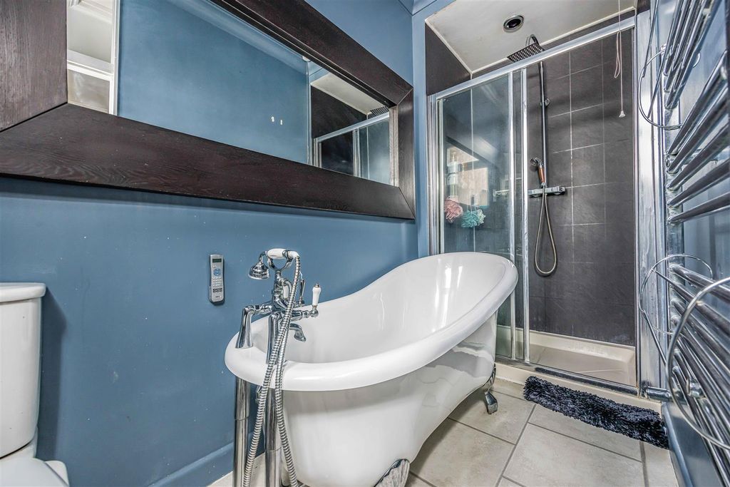 Property photo 3 of 13 17A Pitcroft Road, Hilsea-Small-Porticomarketing-N