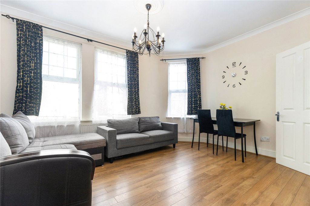 Property photo 3 of 11 Picture No. 38