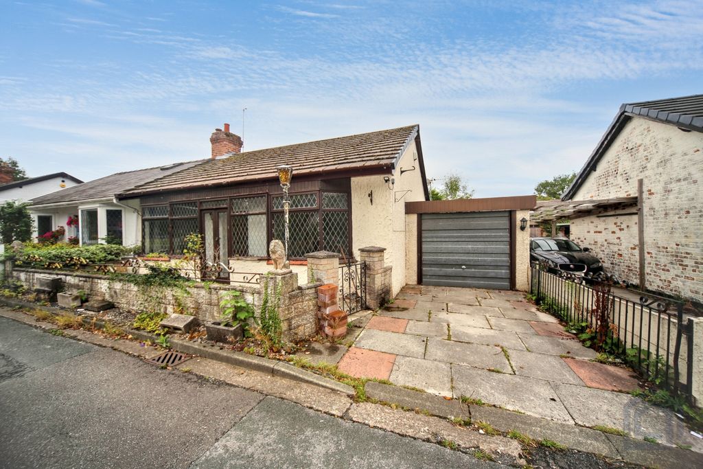 Property photo 2 of 21