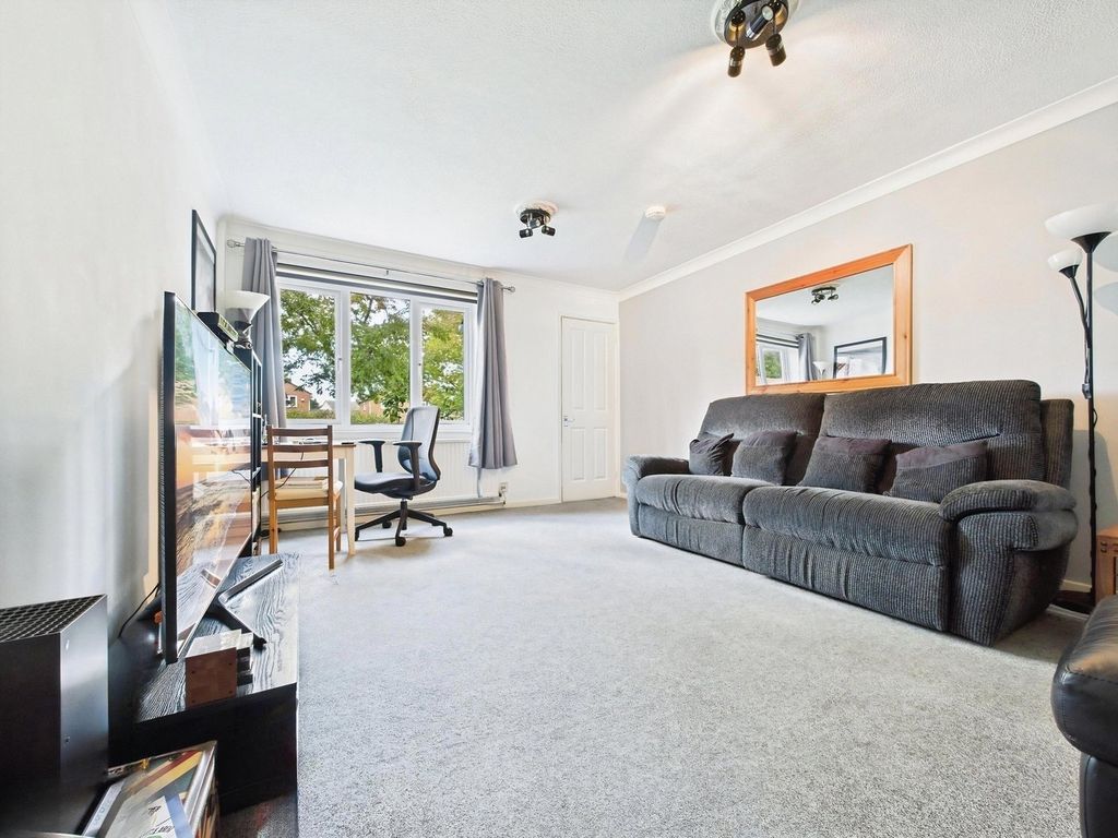 Property photo 3 of 14