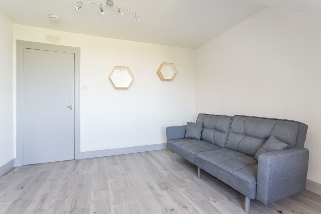 Property photo 2 of 10 Photo 2