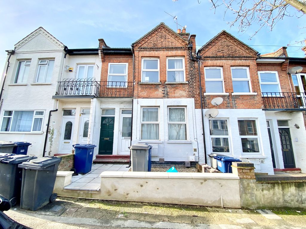 Property photo 1 of 11