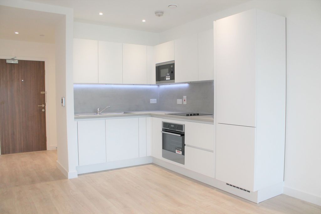 Property photo 3 of 13