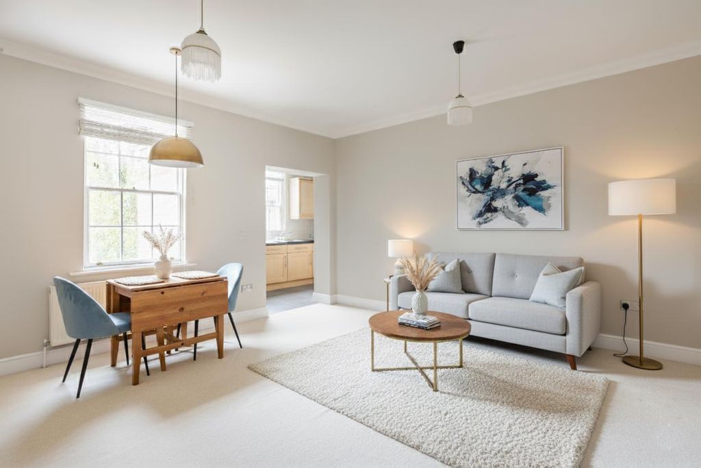 Property photo 2 of 8 Gemini_Generated_Image_Rwqrntrwqrntrwqr Copy.Png