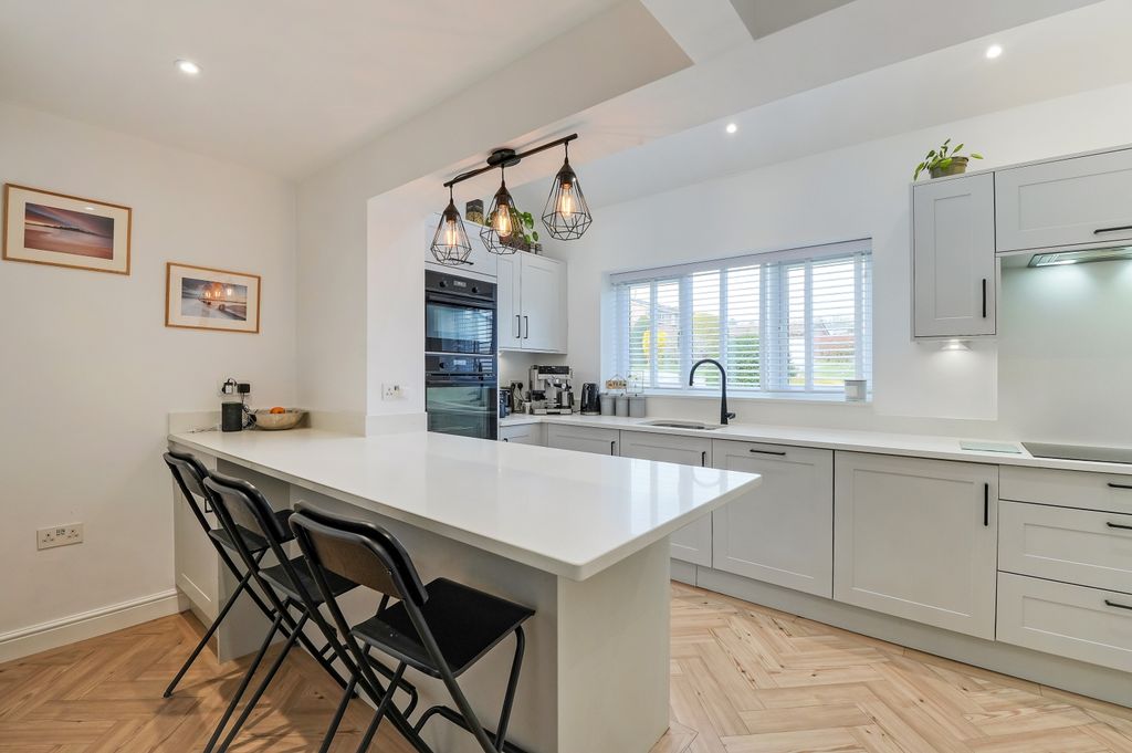 Property photo 2 of 32 Kitchen