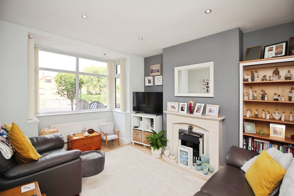 Property photo 3 of 23