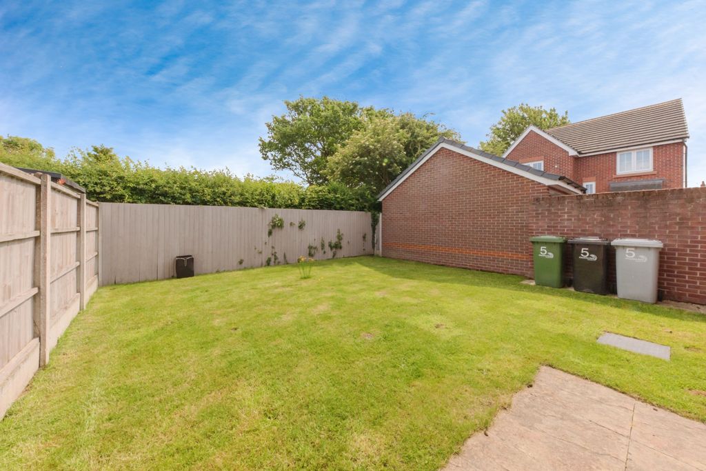 Property photo 3 of 13