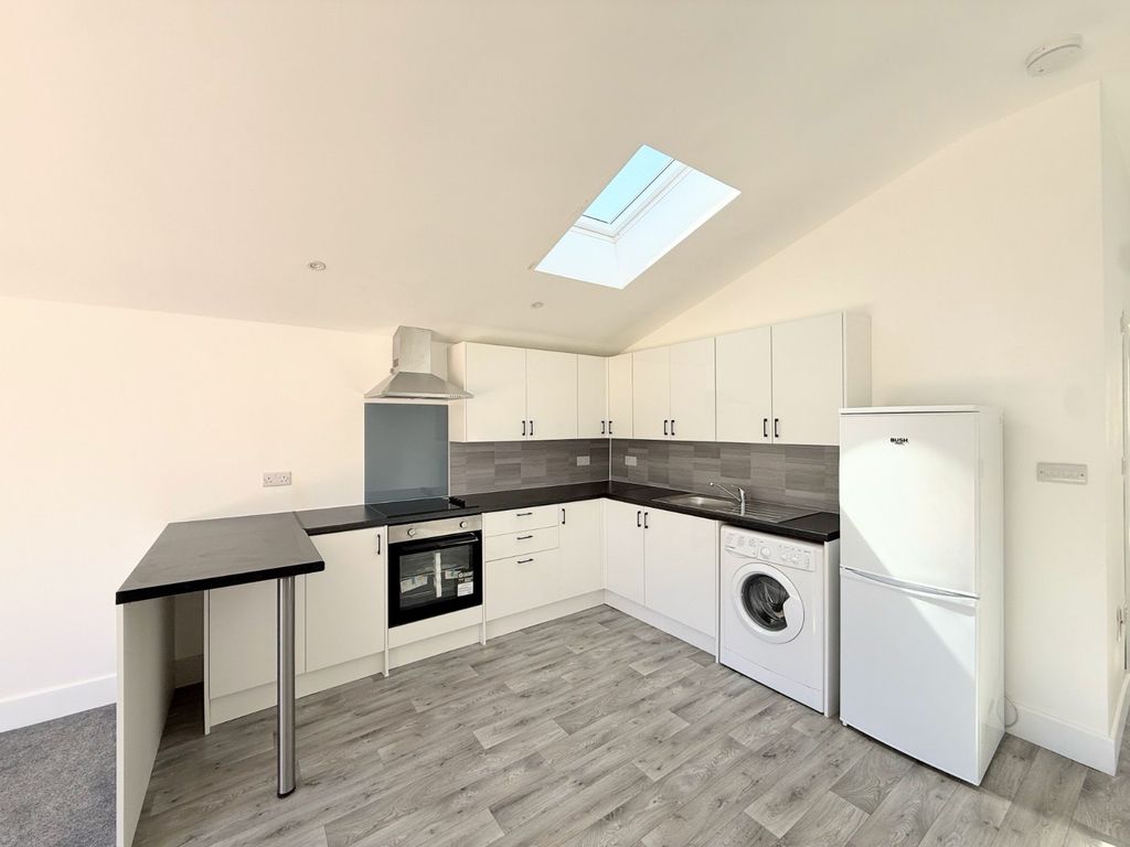 Property photo 3 of 6 Picture 3