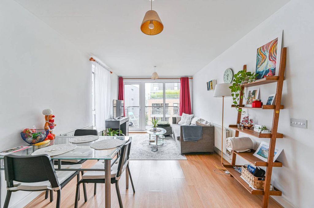 Property photo 2 of 16