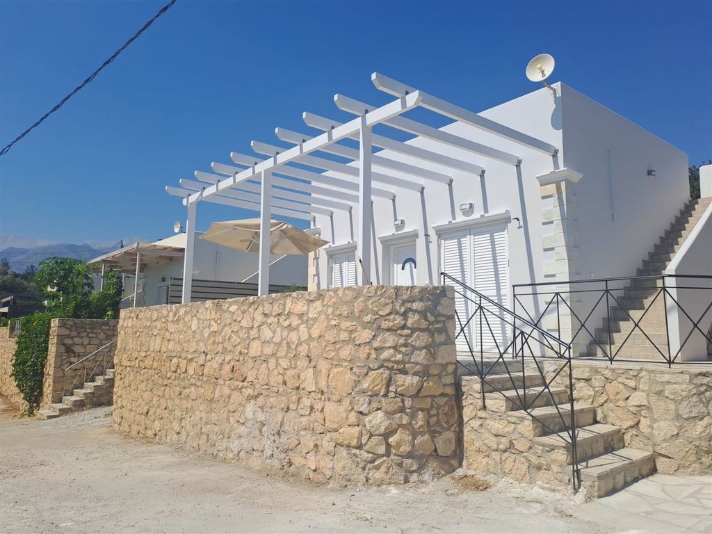 Property photo 1 of 39 Kh-2663 Villa Neraida - Stylos