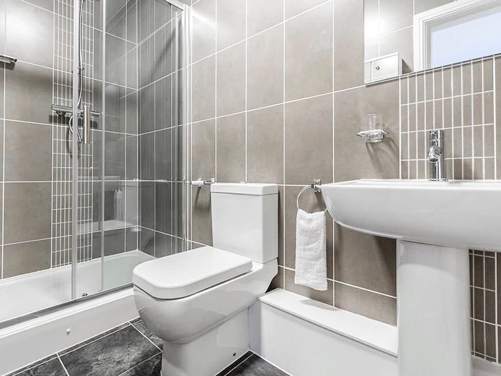 Property photo 3 of 8