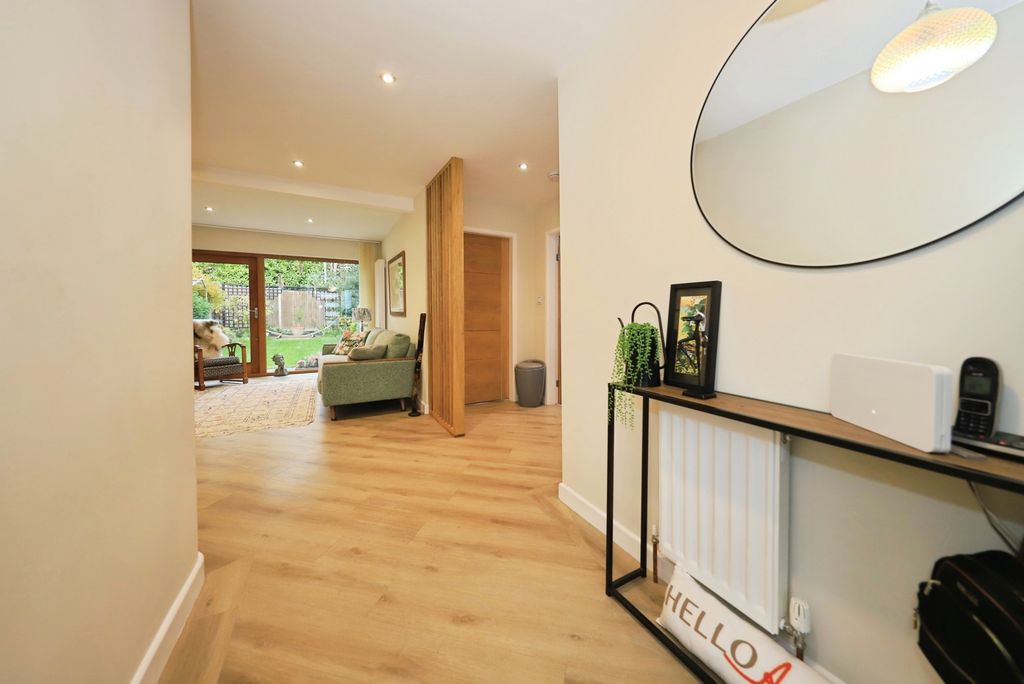 Property photo 2 of 16 Photo