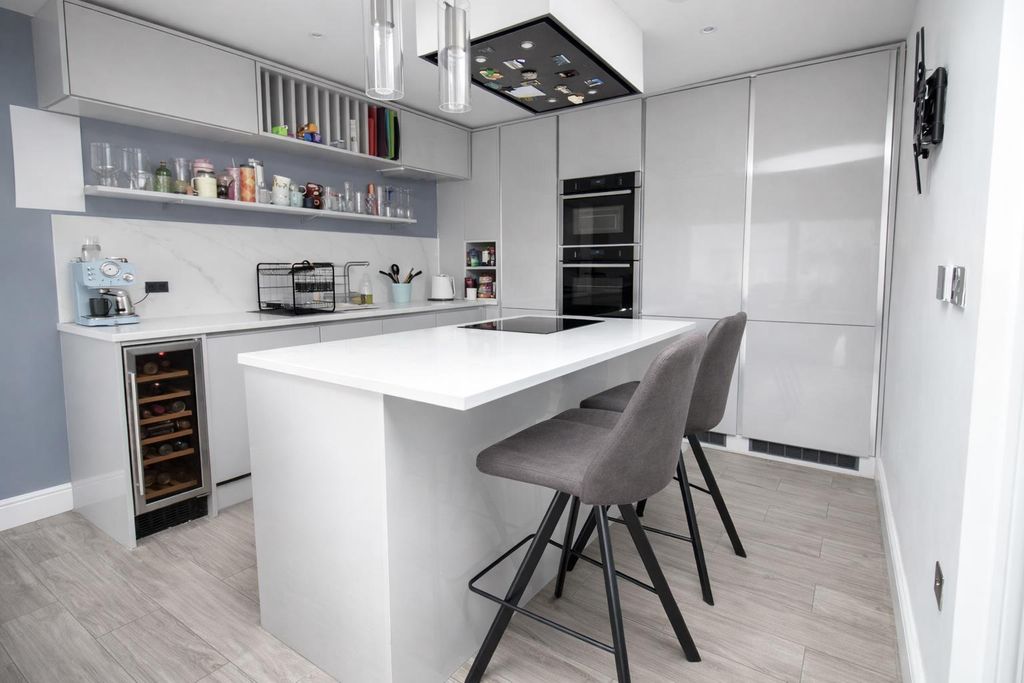 Property photo 3 of 20 6.Png