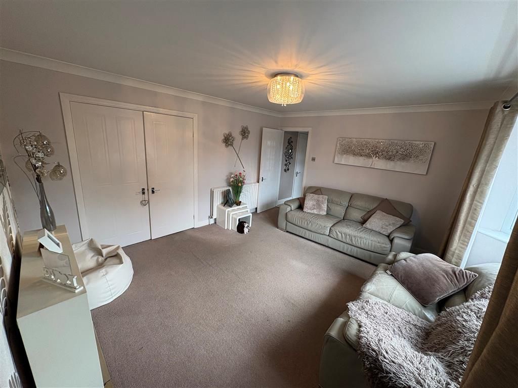 Property photo 3 of 24 Image