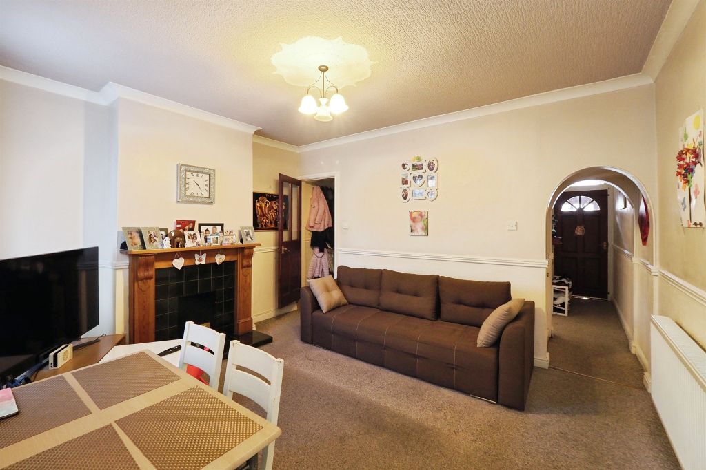 Property photo 2 of 17