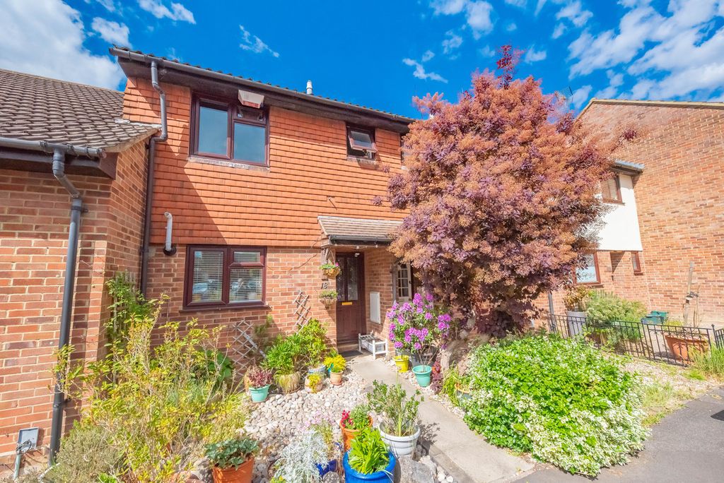 Property photo 1 of 16