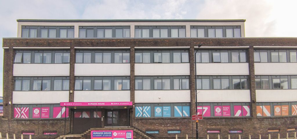 Property photo 1 of 12