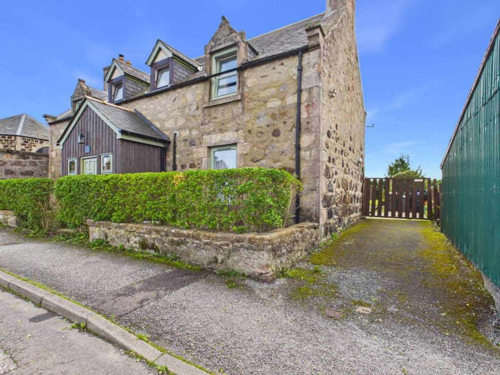 Property photo 3 of 31