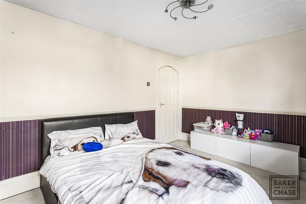 Property photo 3 of 25 Reception 1