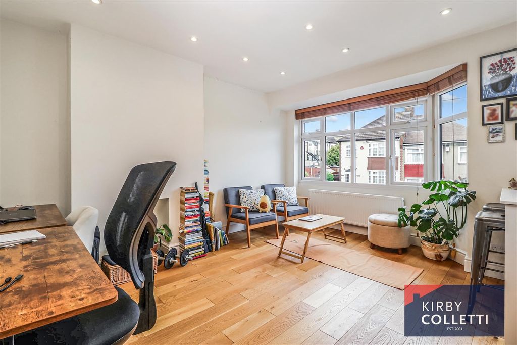 Property photo 2 of 10 Living Room