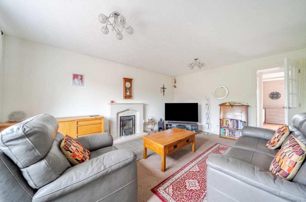 Property photo 3 of 21 1512395-6-1A0443c679449