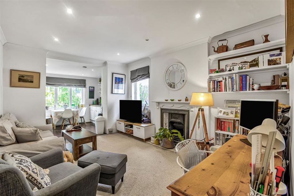 Property photo 2 of 4